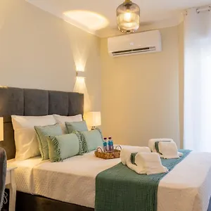 https://sunsetriver-guesthouse.hotelaalgarve.com
