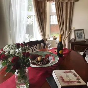 https://a-luxury-apartment-in-york.yorkshirehotels.net